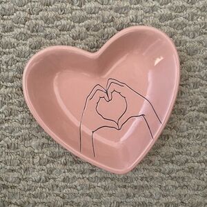 🫶🫶🫶🫶Pink Heart-shaped Ceramic tray trinket
